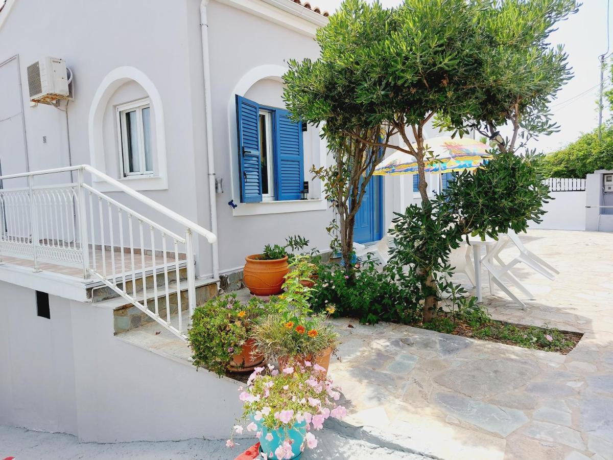 Leta Apartments Agios Georgios  ภายนอก รูปภาพ