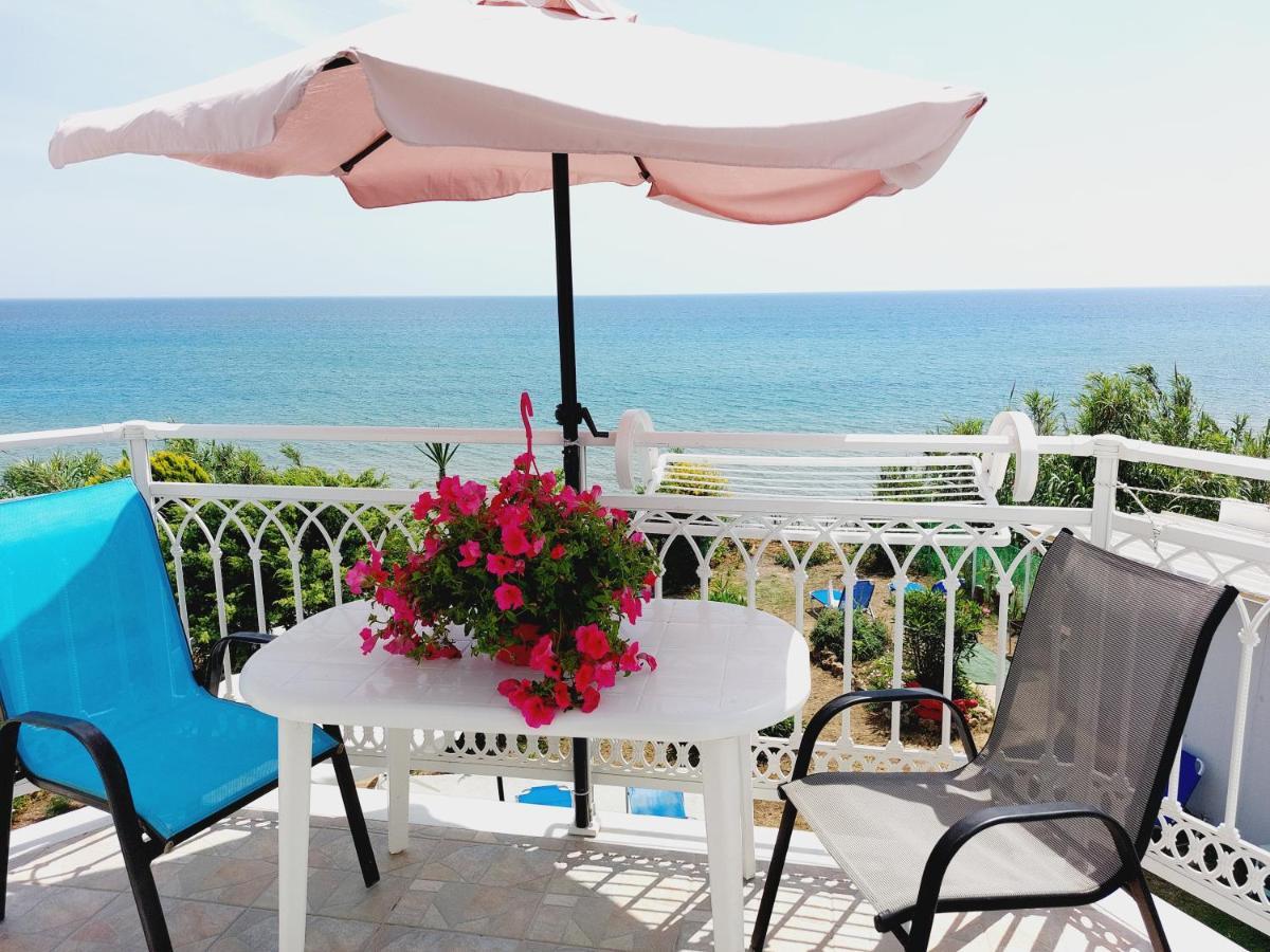 Leta Apartments Agios Georgios  ภายนอก รูปภาพ