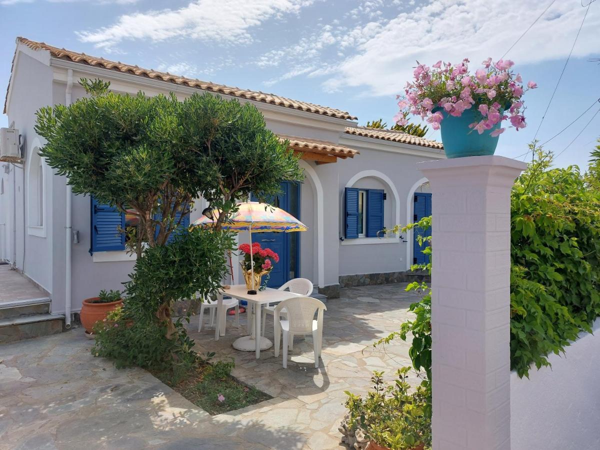 Leta Apartments Agios Georgios  ภายนอก รูปภาพ