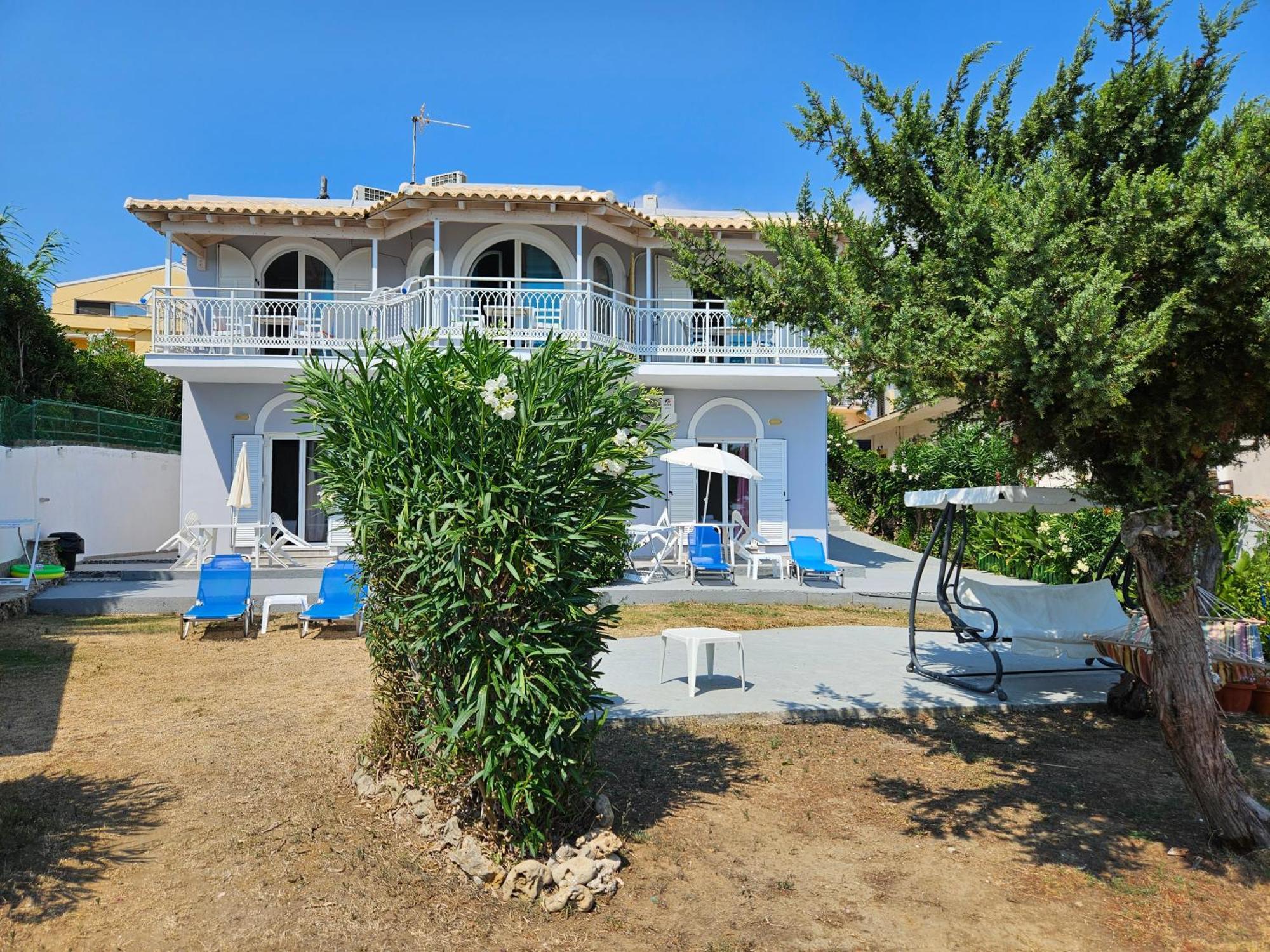 Leta Apartments Agios Georgios  ภายนอก รูปภาพ