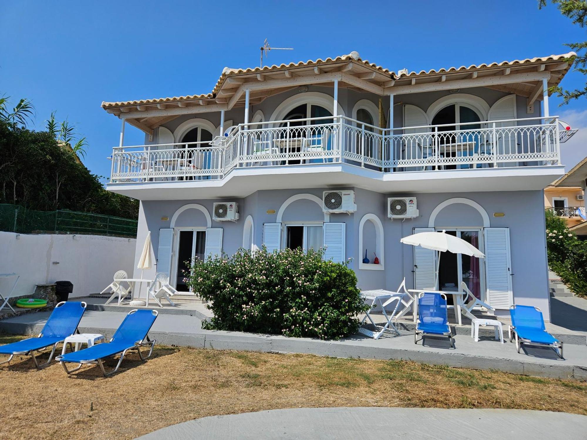 Leta Apartments Agios Georgios  ภายนอก รูปภาพ