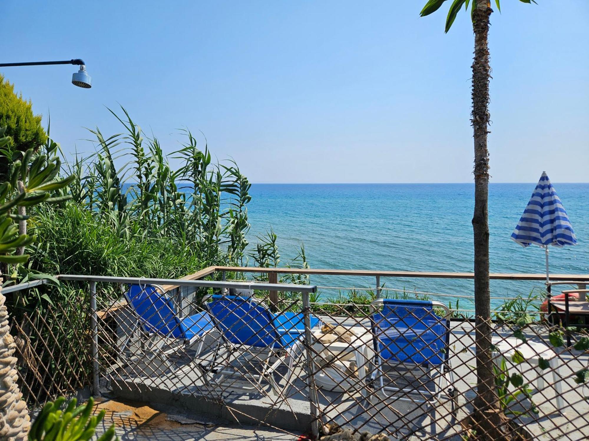 Leta Apartments Agios Georgios  ภายนอก รูปภาพ