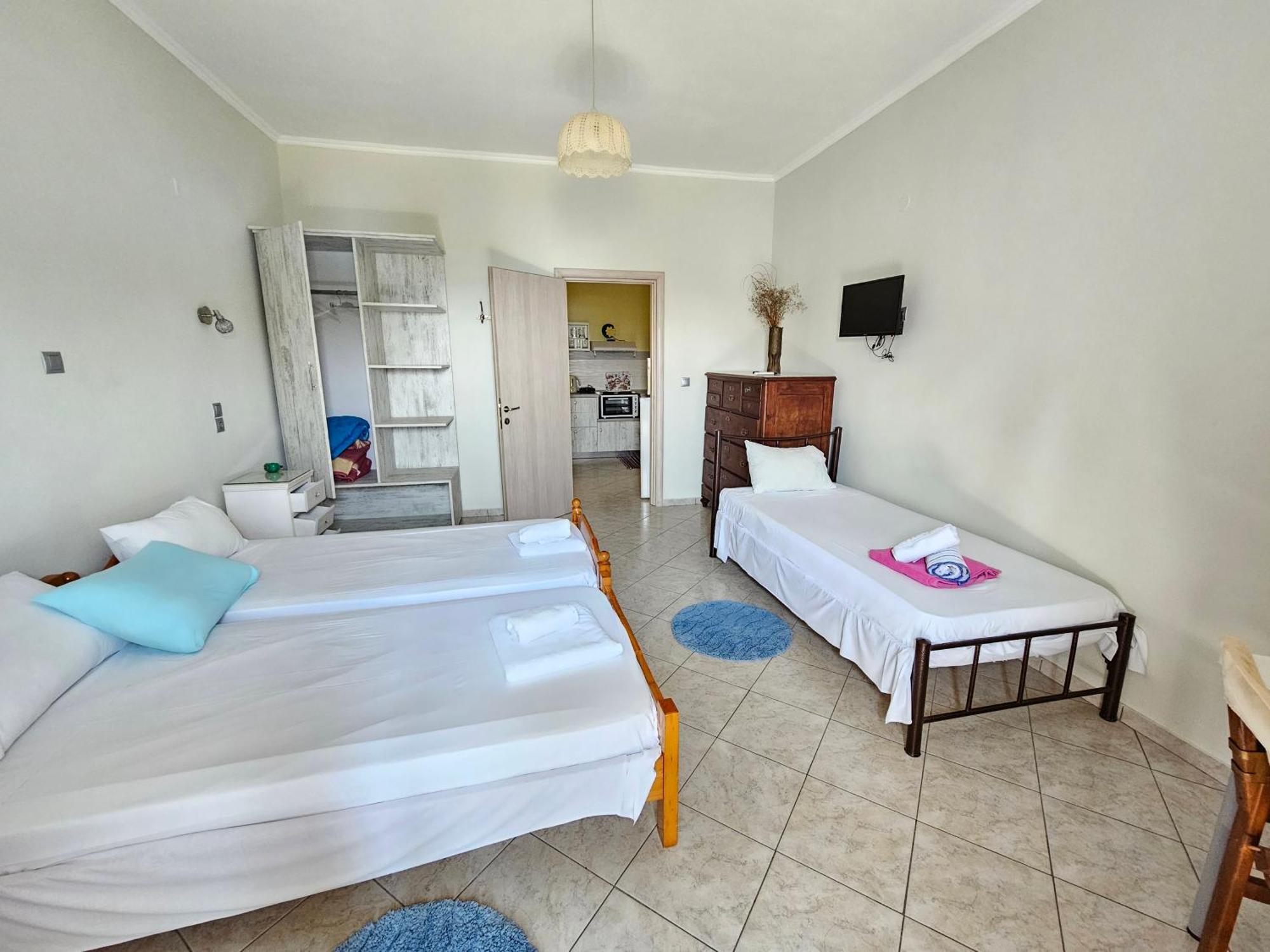 Leta Apartments Agios Georgios  ภายนอก รูปภาพ
